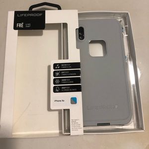 Lifeproof FRE iPhone XS/X waterproof case